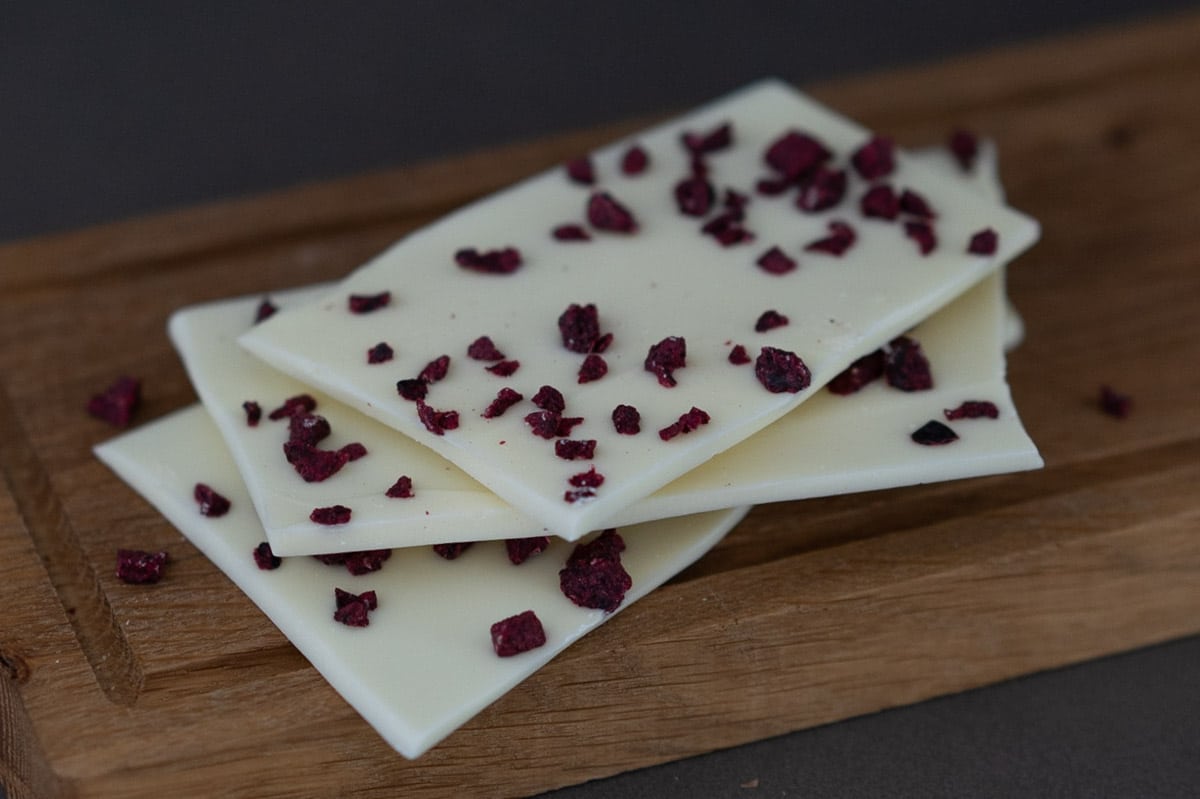 die ise bruchschokolade Johannisbeere